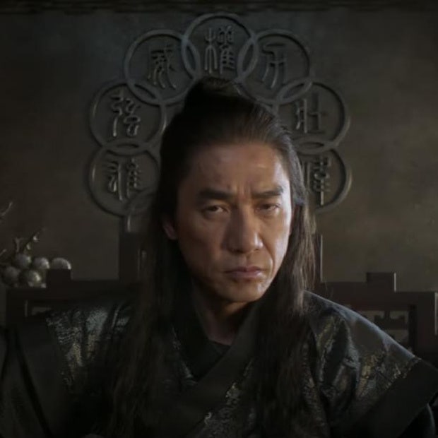 the ten rings organization symbol behind the mandarin