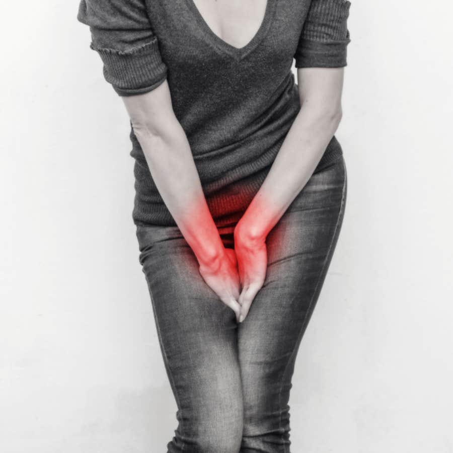 Man Calls Girlfriend 'Revolting' After She Used Their Cat's Litter Box When He Took Too Long In The Bathroom