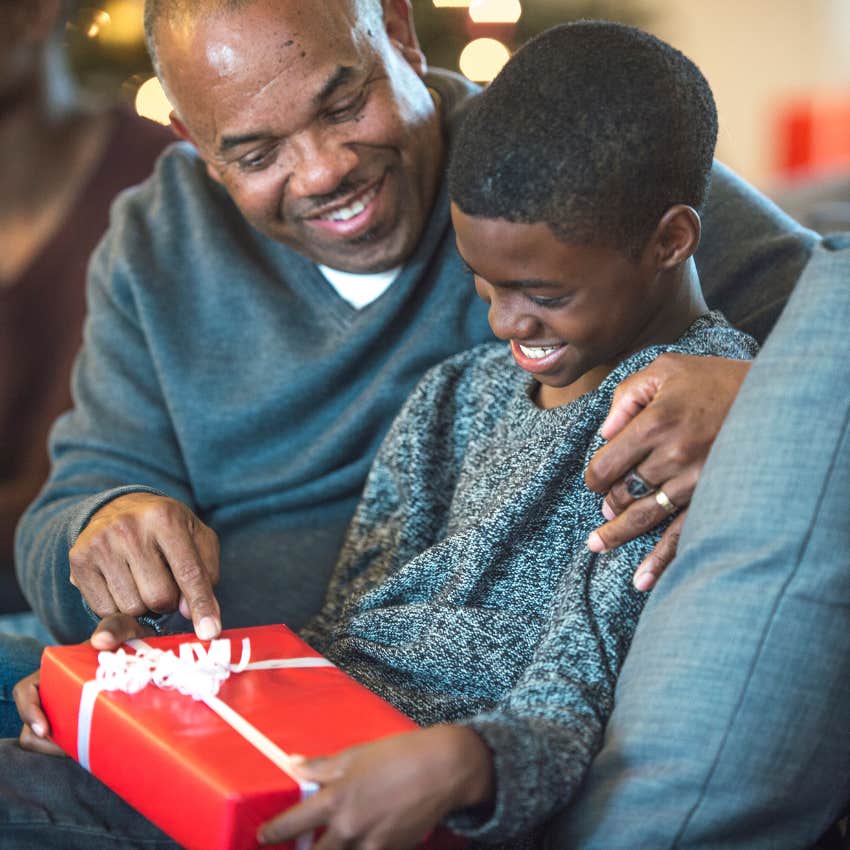 Dad Says He Can't Afford To Get His Son A Gift After Paying Child Support